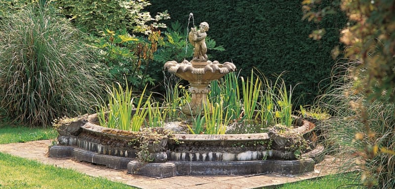 Medium Pool Kerbs, Vases and Plinths