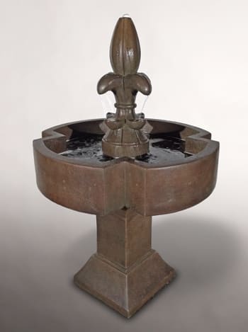 Piazza-Mona Fleur De Lis Fountain