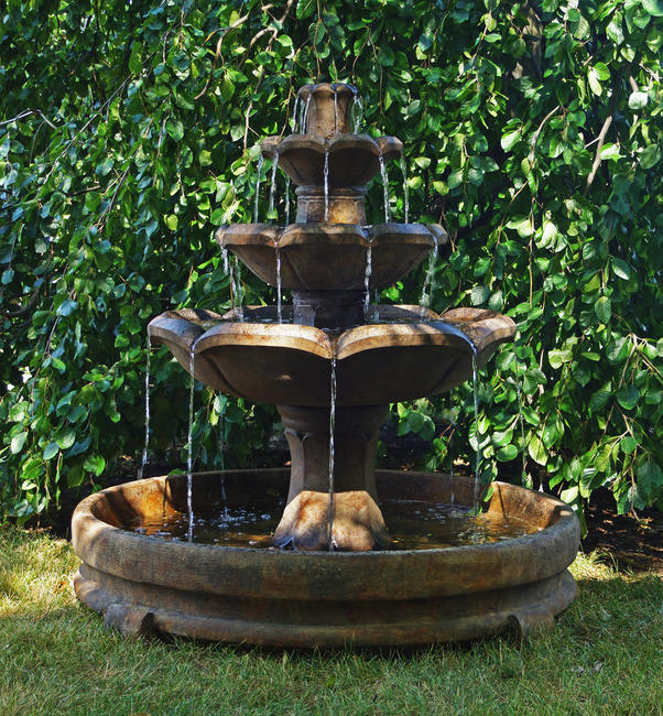 Montreux Three-Tier Fountain in Rondo Pool