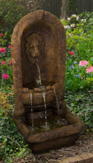 Lion Alcove Fountain