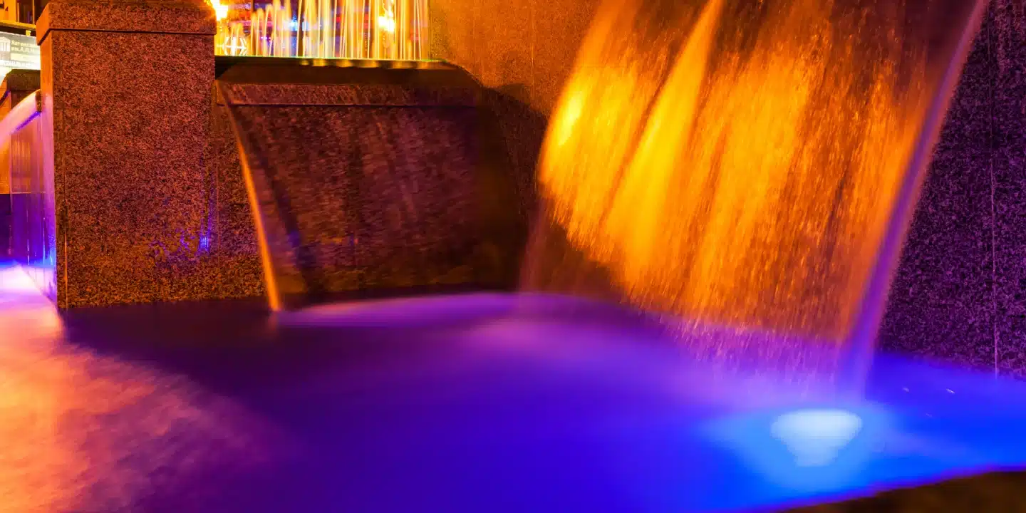 356.1.Neon-fountain