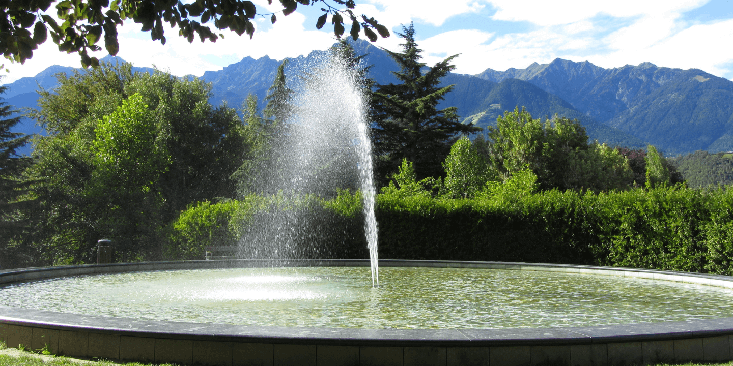 261.2.Wind-and-fountains