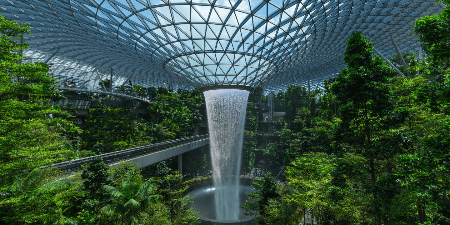 188.1.Singapore-Airport-Fountain