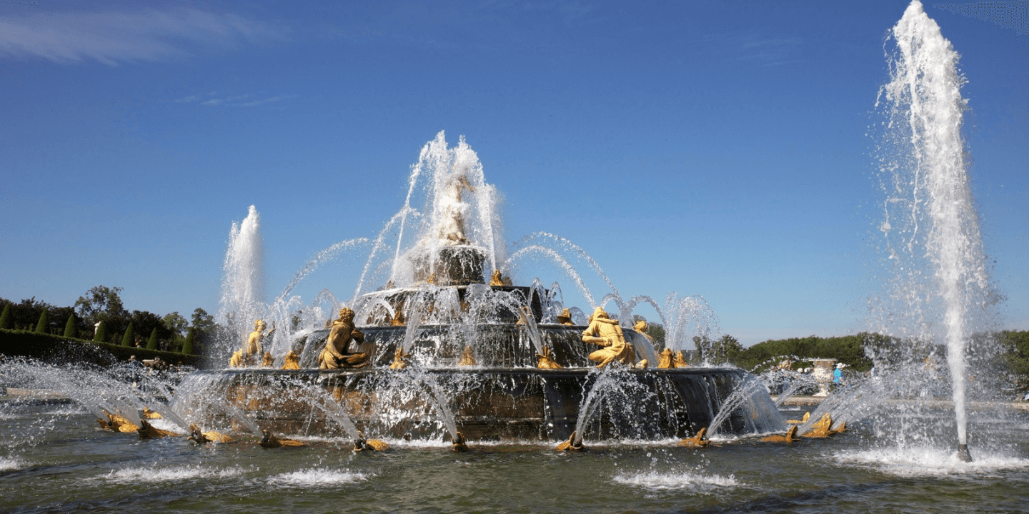 232.1.Versailles-Latona-Fountain