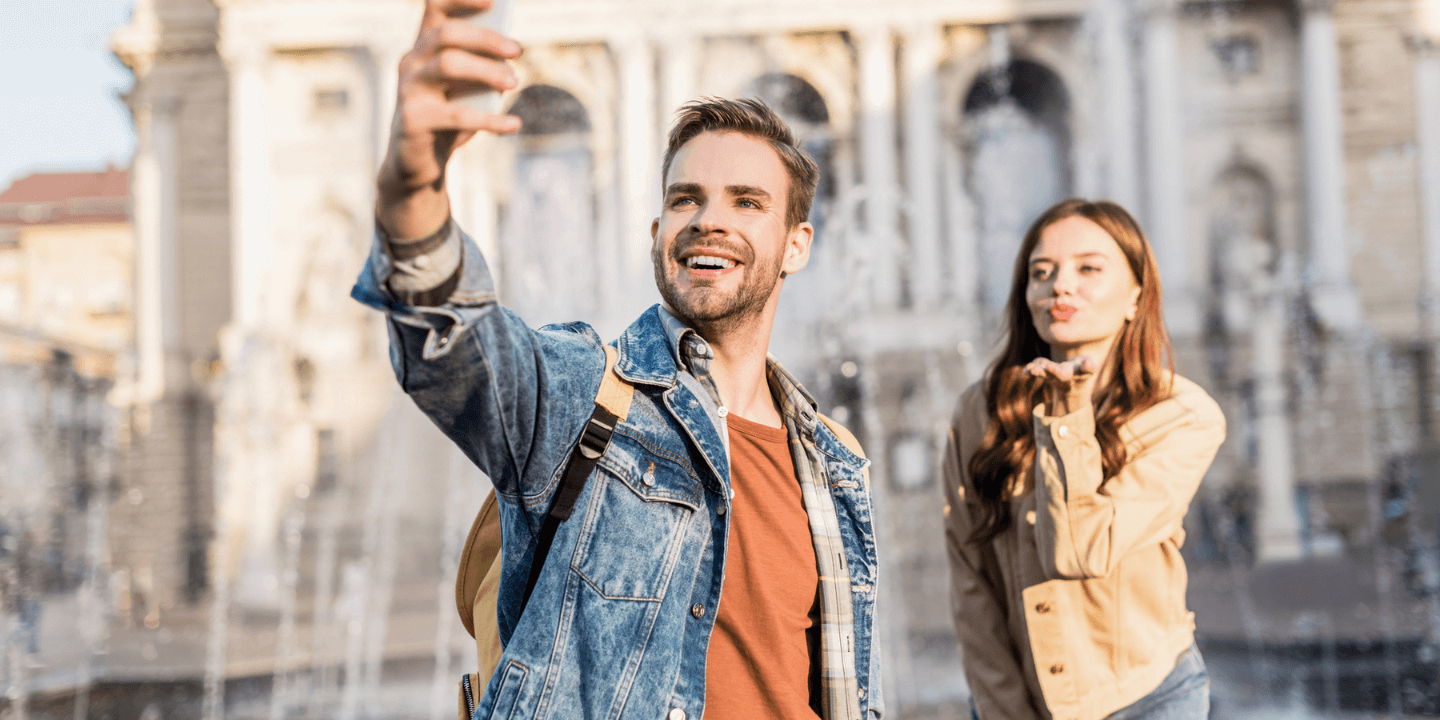 240.1.Fountain-Couple-Selfie