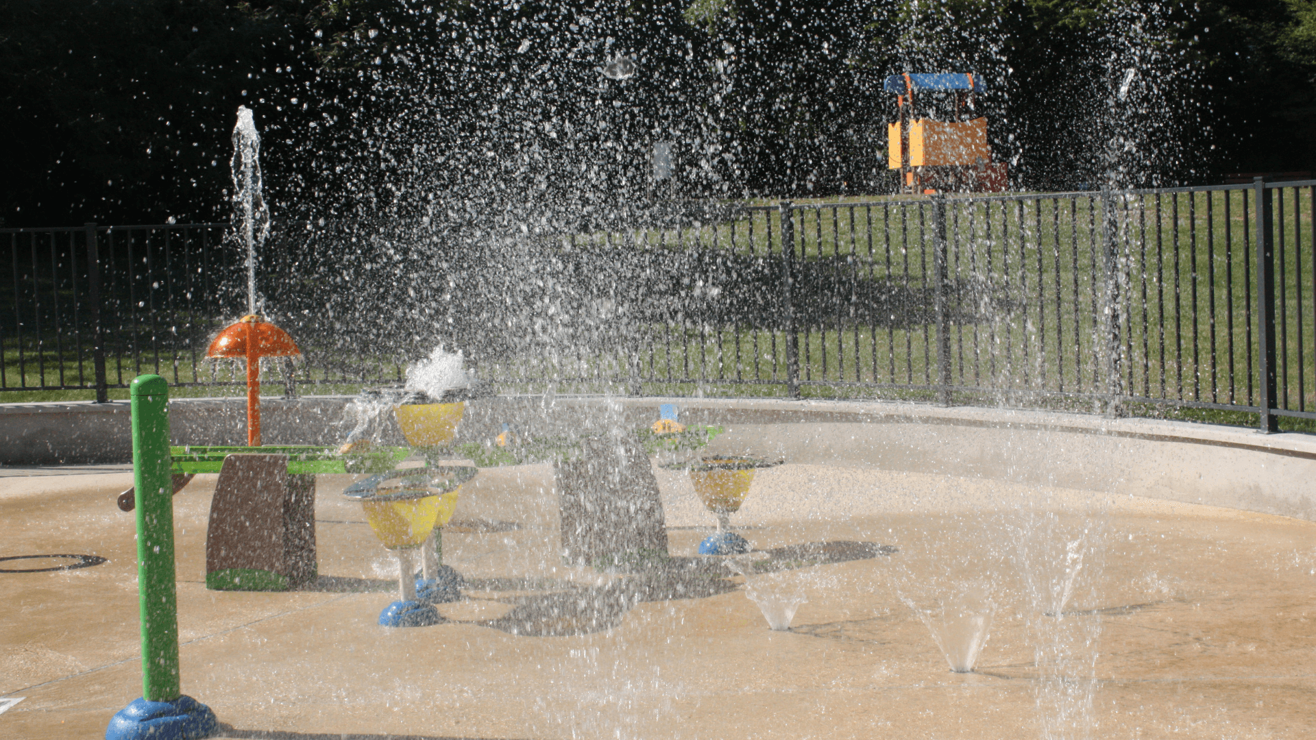 198.1.Fountains-children-playground