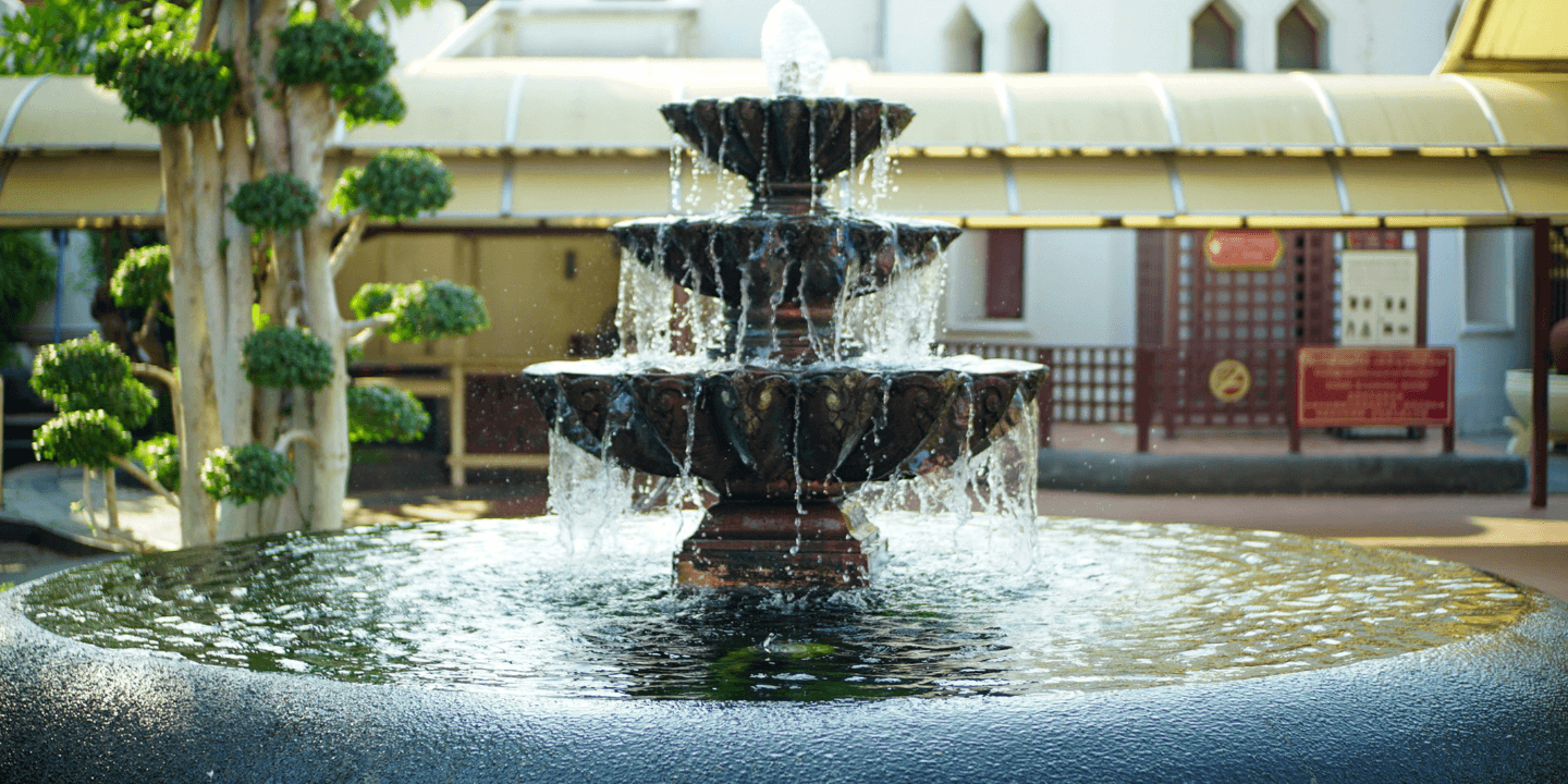85.2.Fountain-Business
