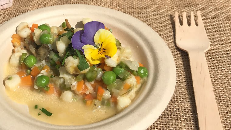 Falso Risotto de maíz escairado con frutos de la tierra