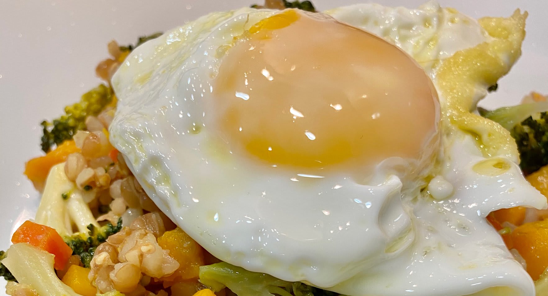 «Trigo frito» (trigo escairado con huevo frito)