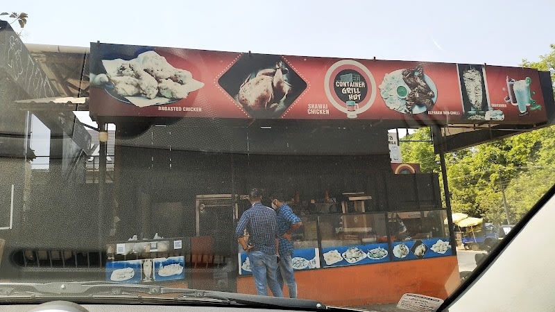 CONTAINER CLUB