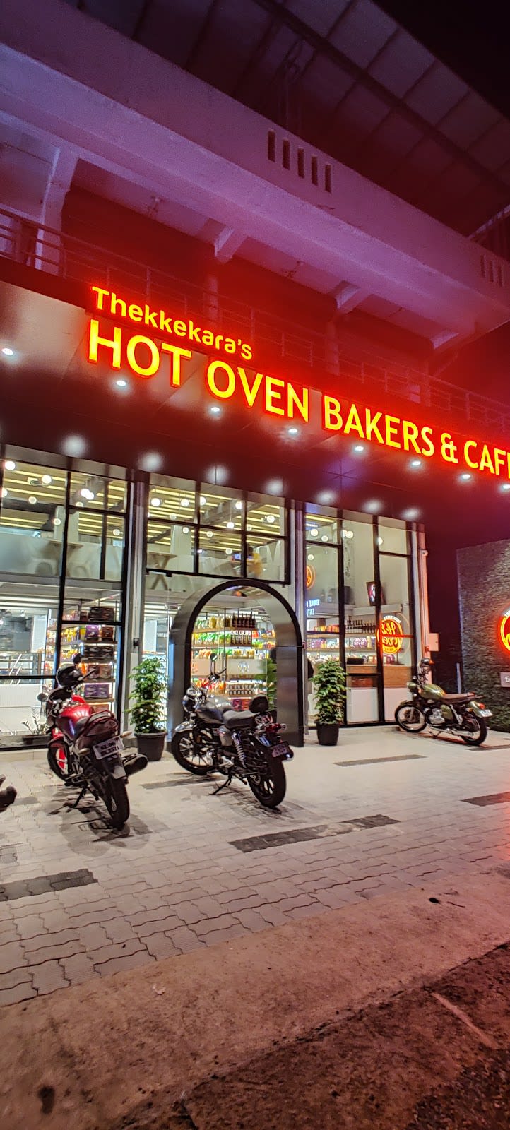 Thekkekara's Hot Oven Bakers & Cafe