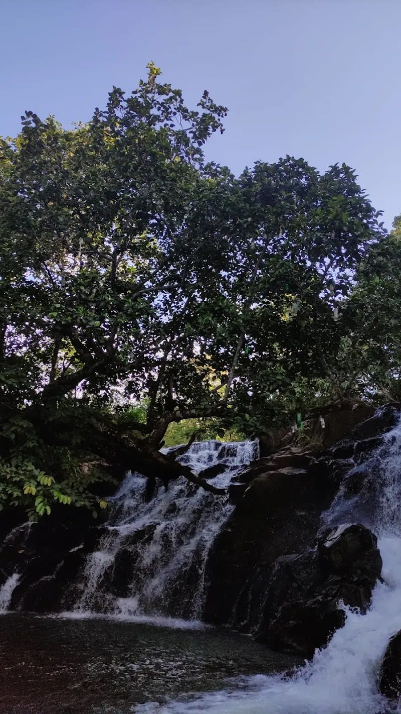 Chengara Blapila Waterfalls