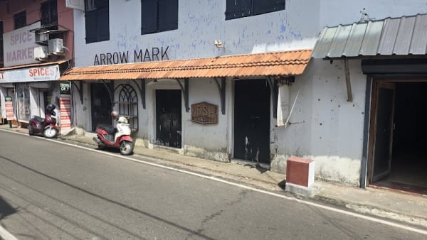 Nosh Haus | Arrow Mark