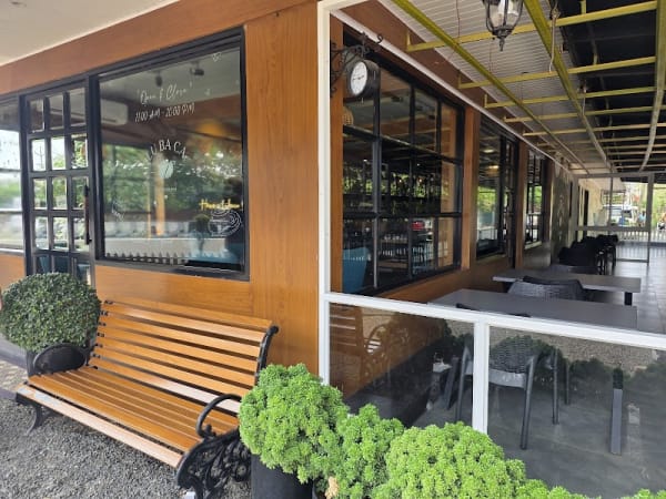 Lubaca Cafe