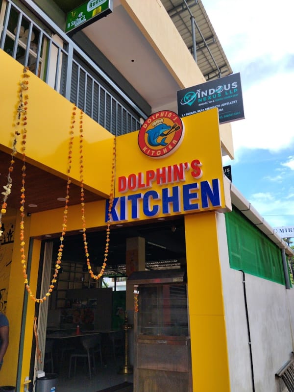 Dolphins kitchen