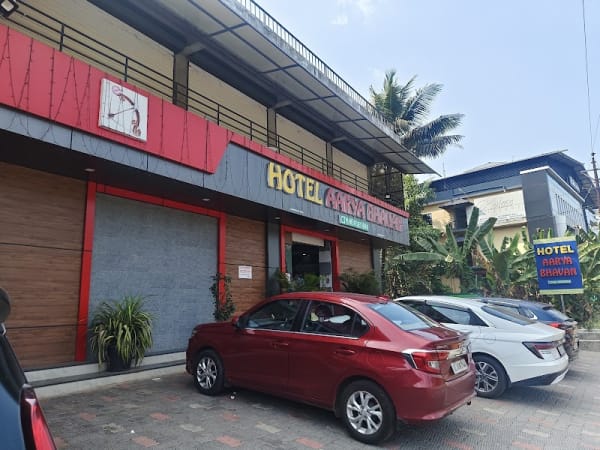 Hotel Aarya Bhavan (Pure Veg)
