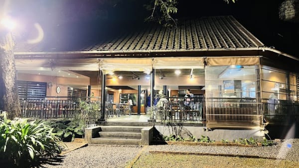 Ripples Drive in Restaurant