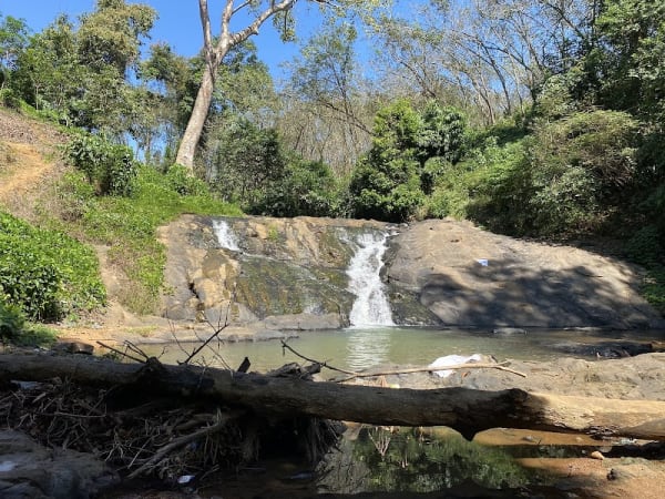 Orakuzhy Waterfalls