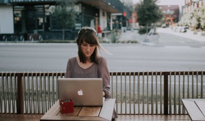 Wie Texter*innen ihre Auftraggeber*innen glücklich machen – Tipps und Tricks zur Contenterstellung