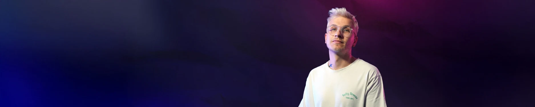 Adrian Hintergrundbild