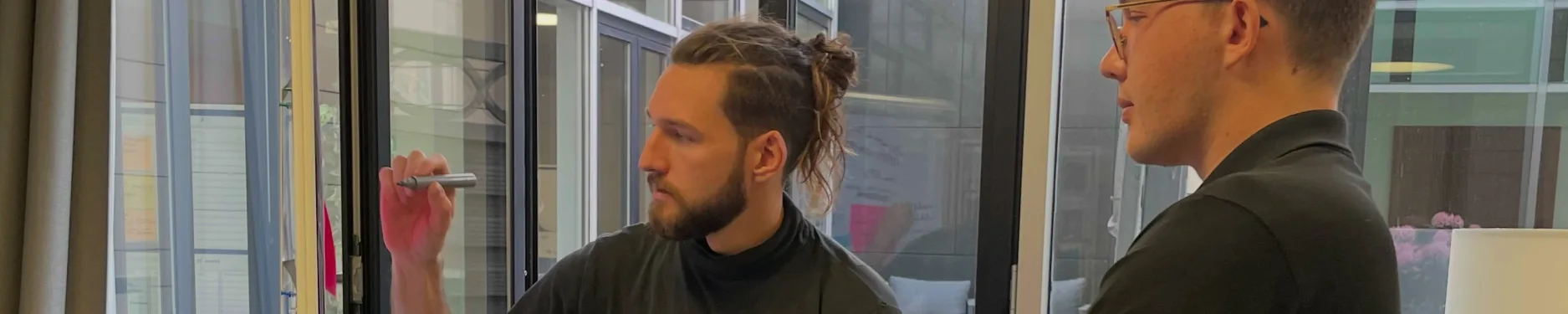 Viktor Hintergrundbild