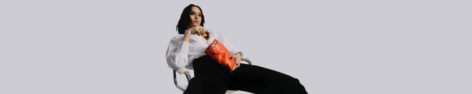 Ni Putu Paulina Hintergrundbild