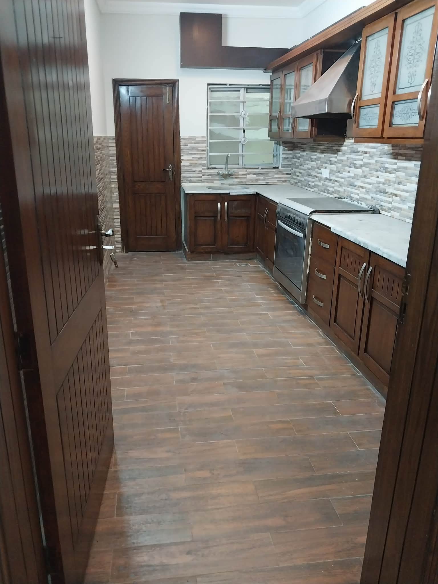 1 Kanal Basement + Ground Portion for Rent