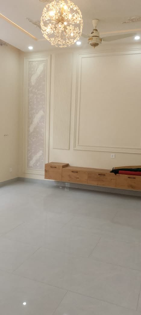 1 kanal New Upper portion for Rent