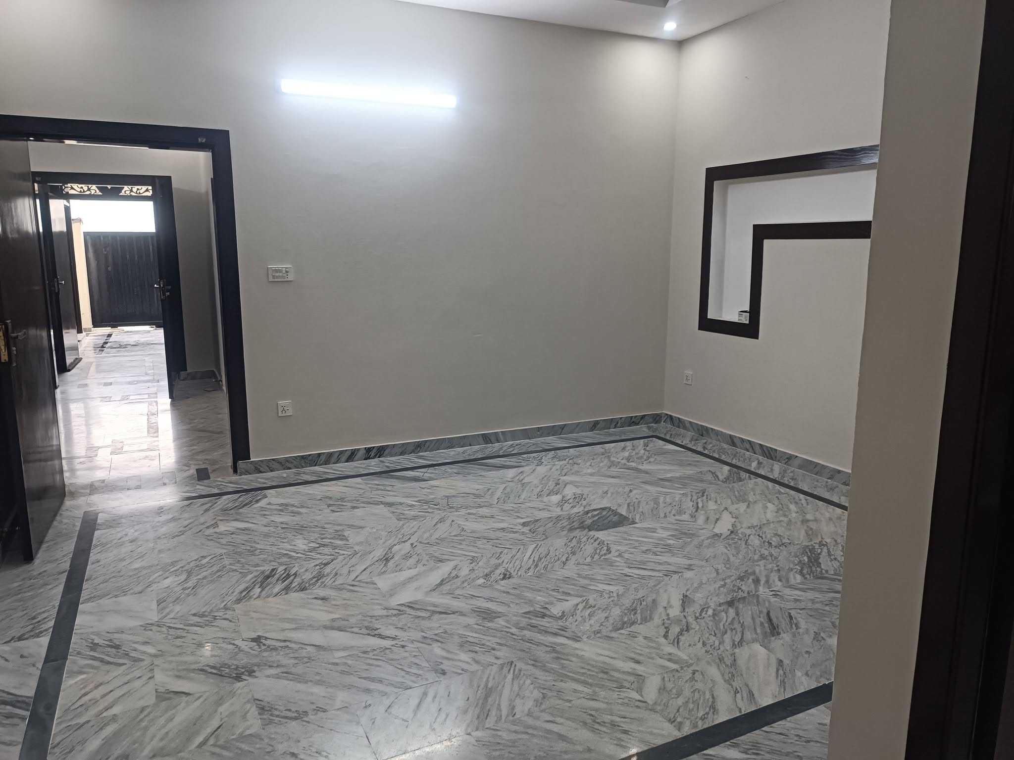 GROUND PORTION FOR RENT