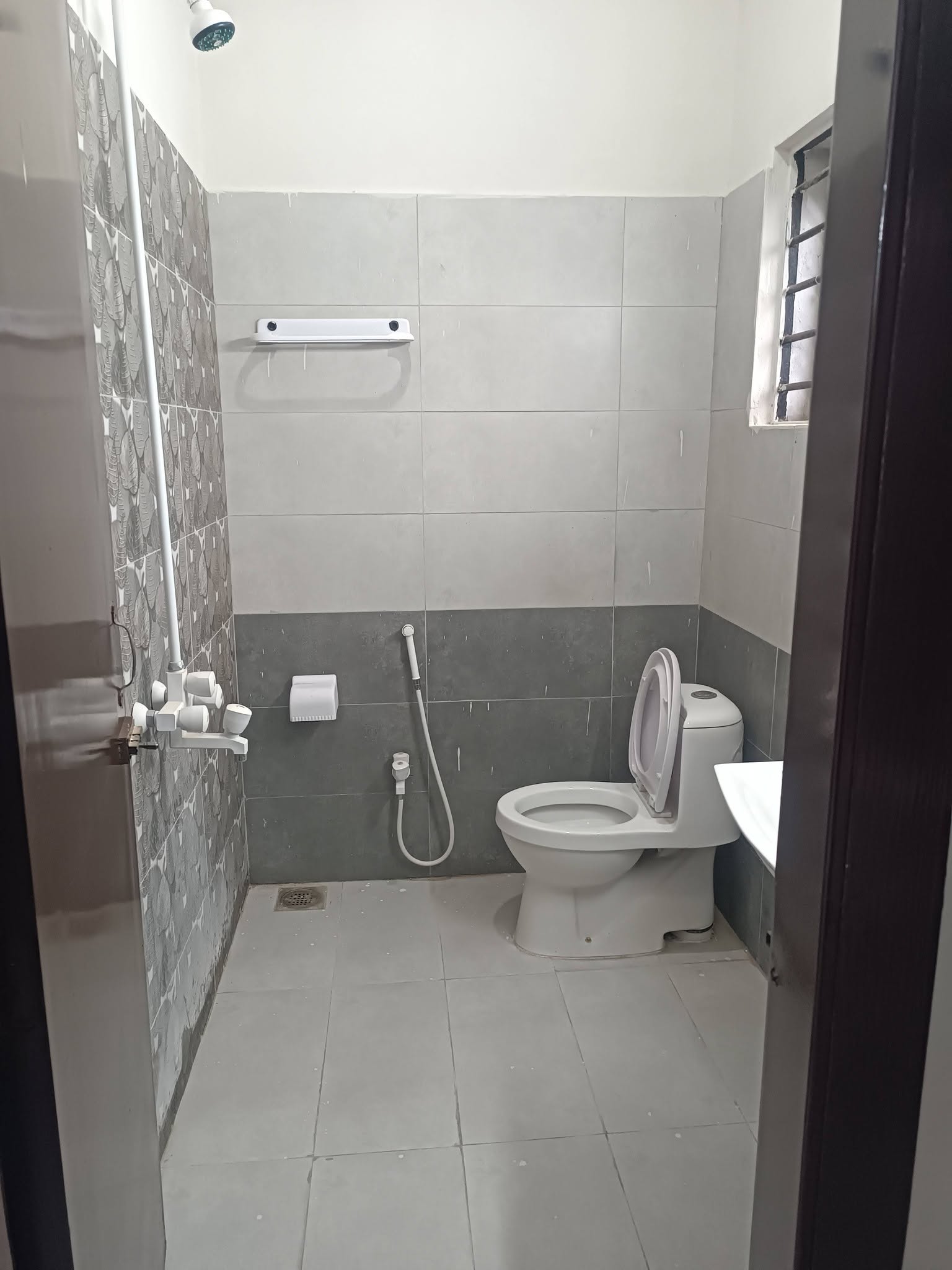 GROUND PORTION FOR RENT