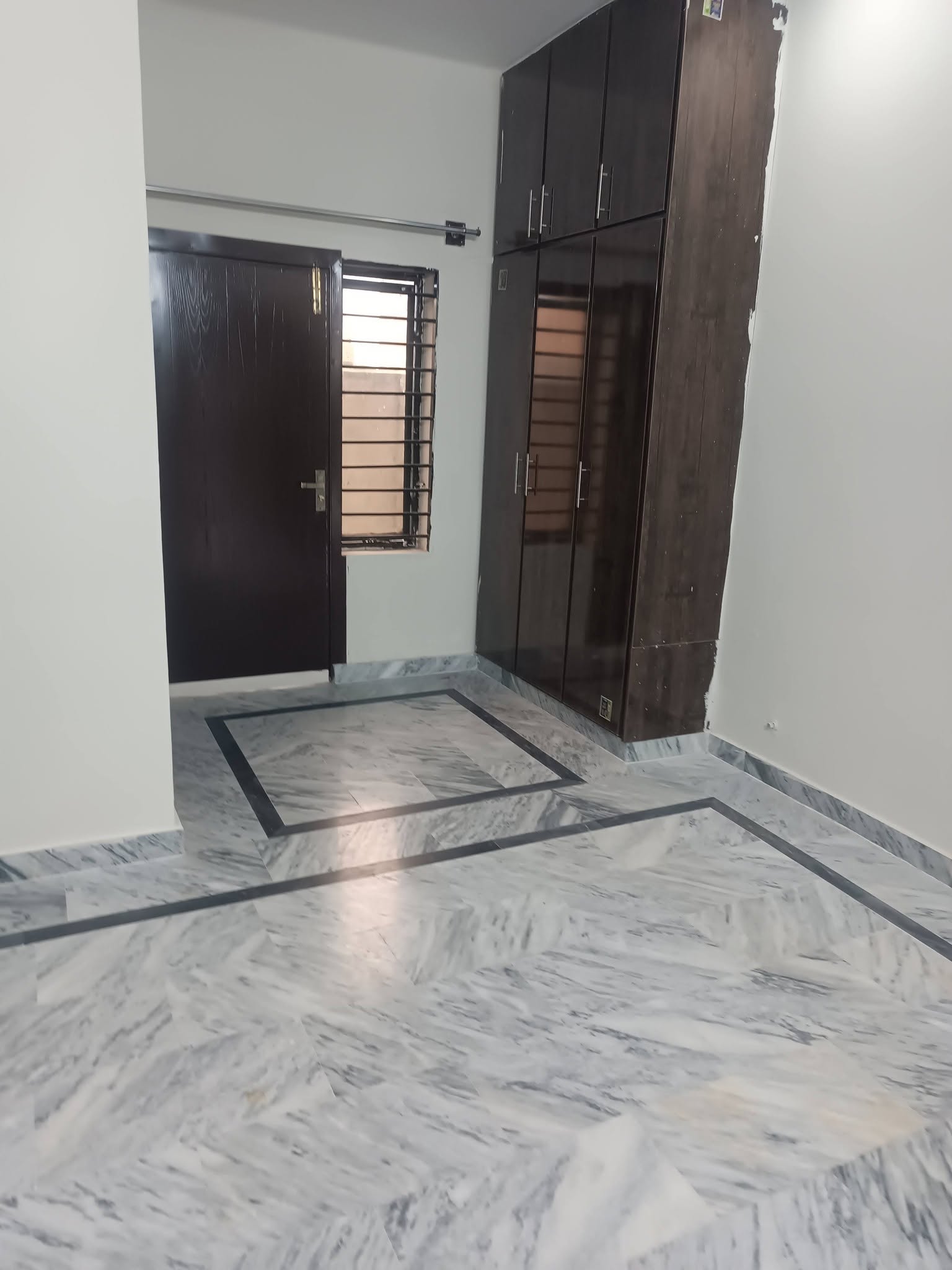 GROUND PORTION FOR RENT