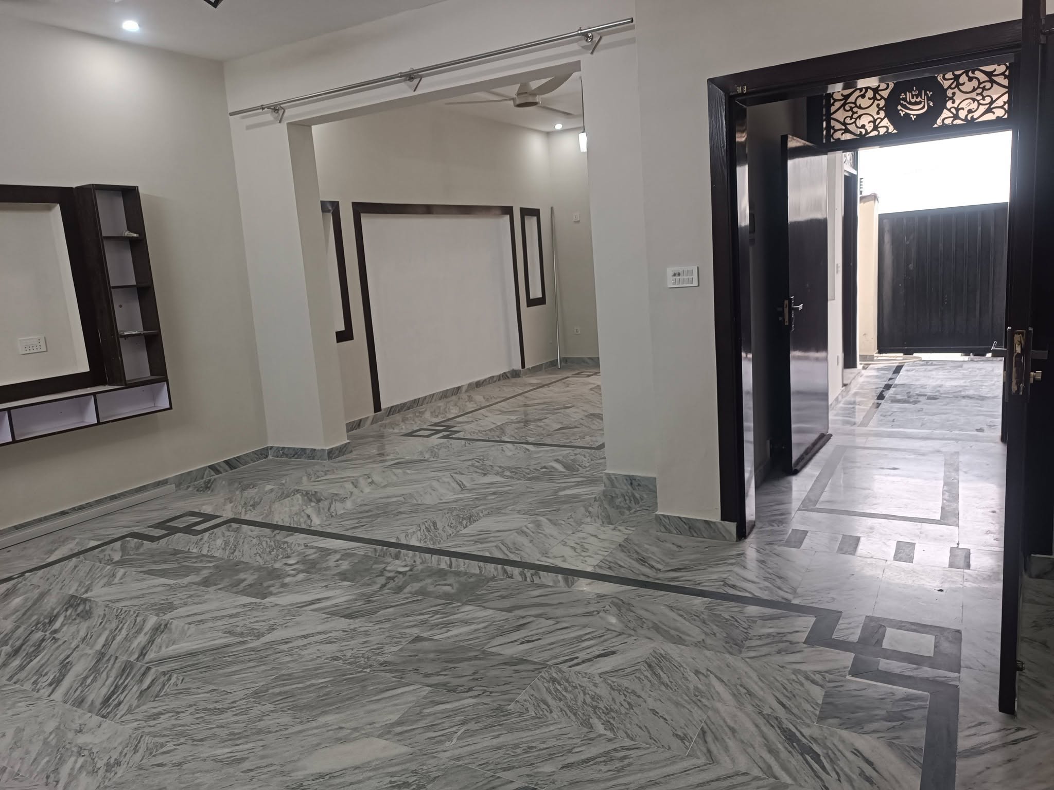 GROUND PORTION FOR RENT