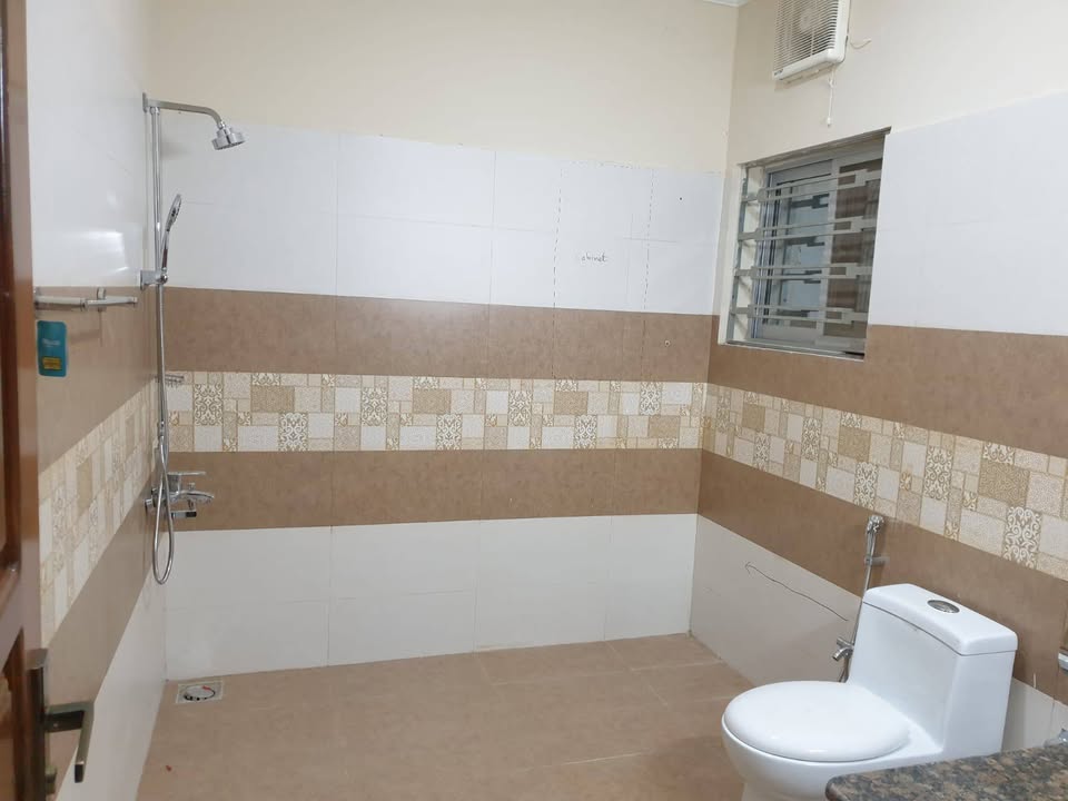 Ground Portion of 22 Marla House for Rent – BAHRIA TOWN PHASE 8