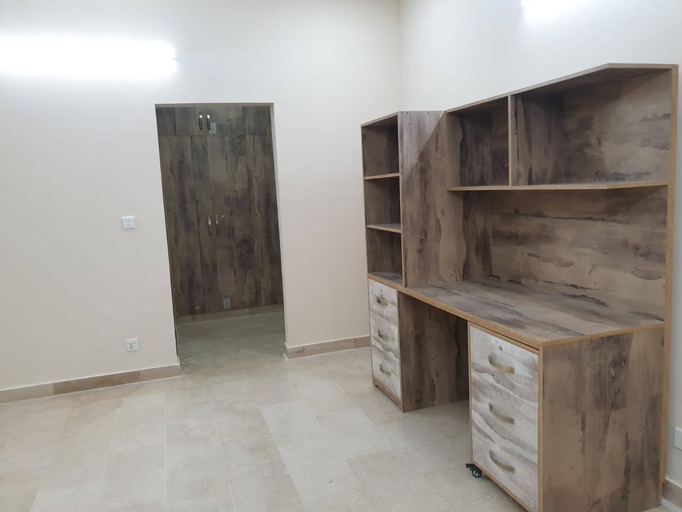 Ground Portion of 22 Marla House for Rent – BAHRIA TOWN PHASE 8