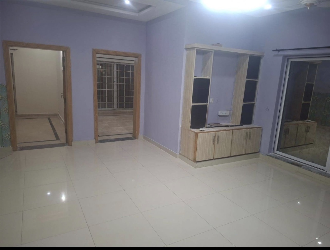 10 Marla Upper Portion For Rent In Bahria Town Phase-2 — Bahria Town Phase 2, Rawalpindi