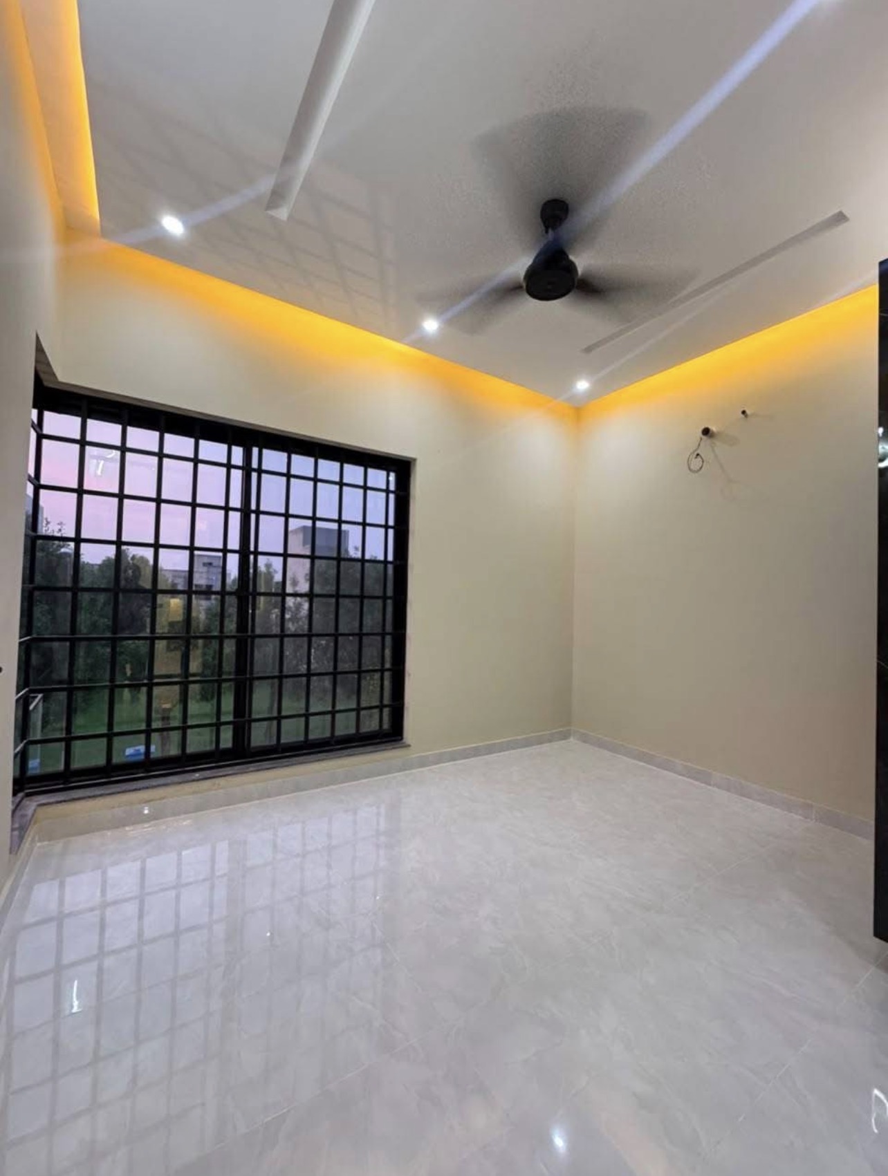 8 MARLA BRAND NEW HOUSE for rent available