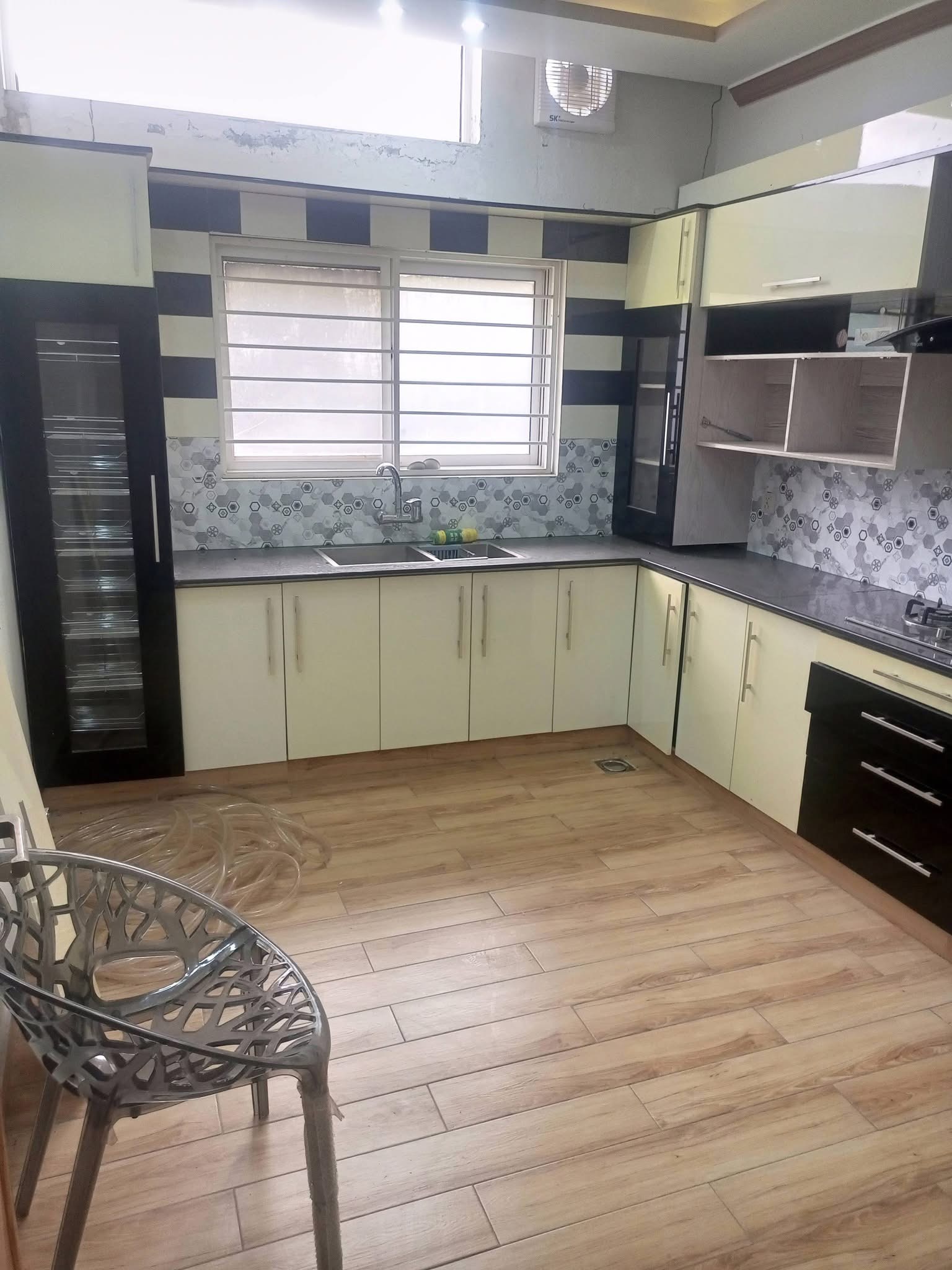 10 Marla Upper Portion for Rent – Bahria Town Phase 8, Sector I