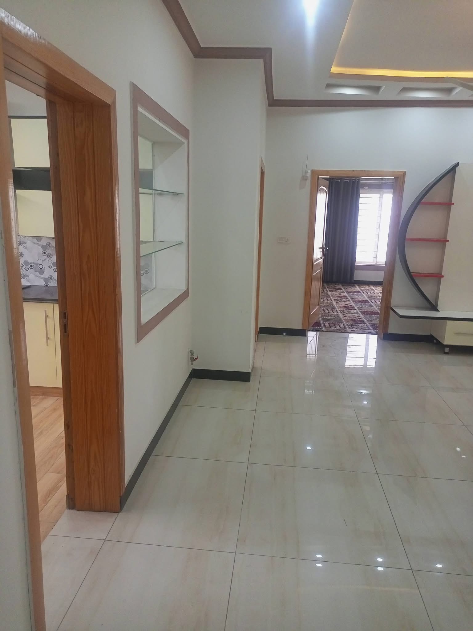 10 Marla Upper Portion for Rent – Bahria Town Phase 8, Sector I