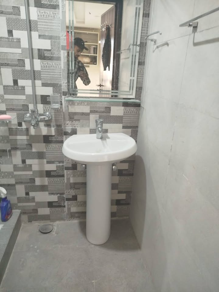 7 Marla upper portion available for rent G/13