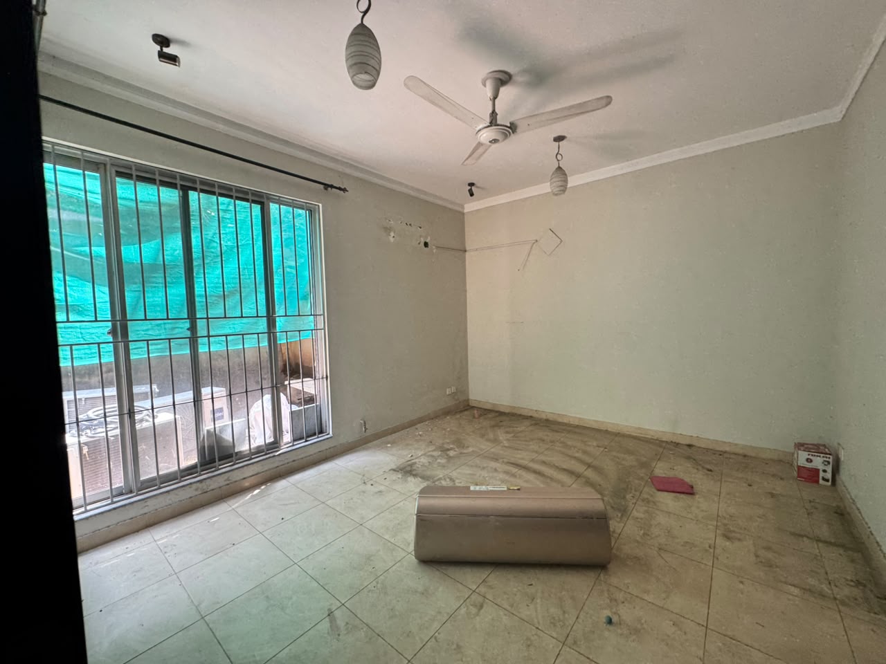 DHA 1 Sector F   Corner Defance Villa   available for rent
