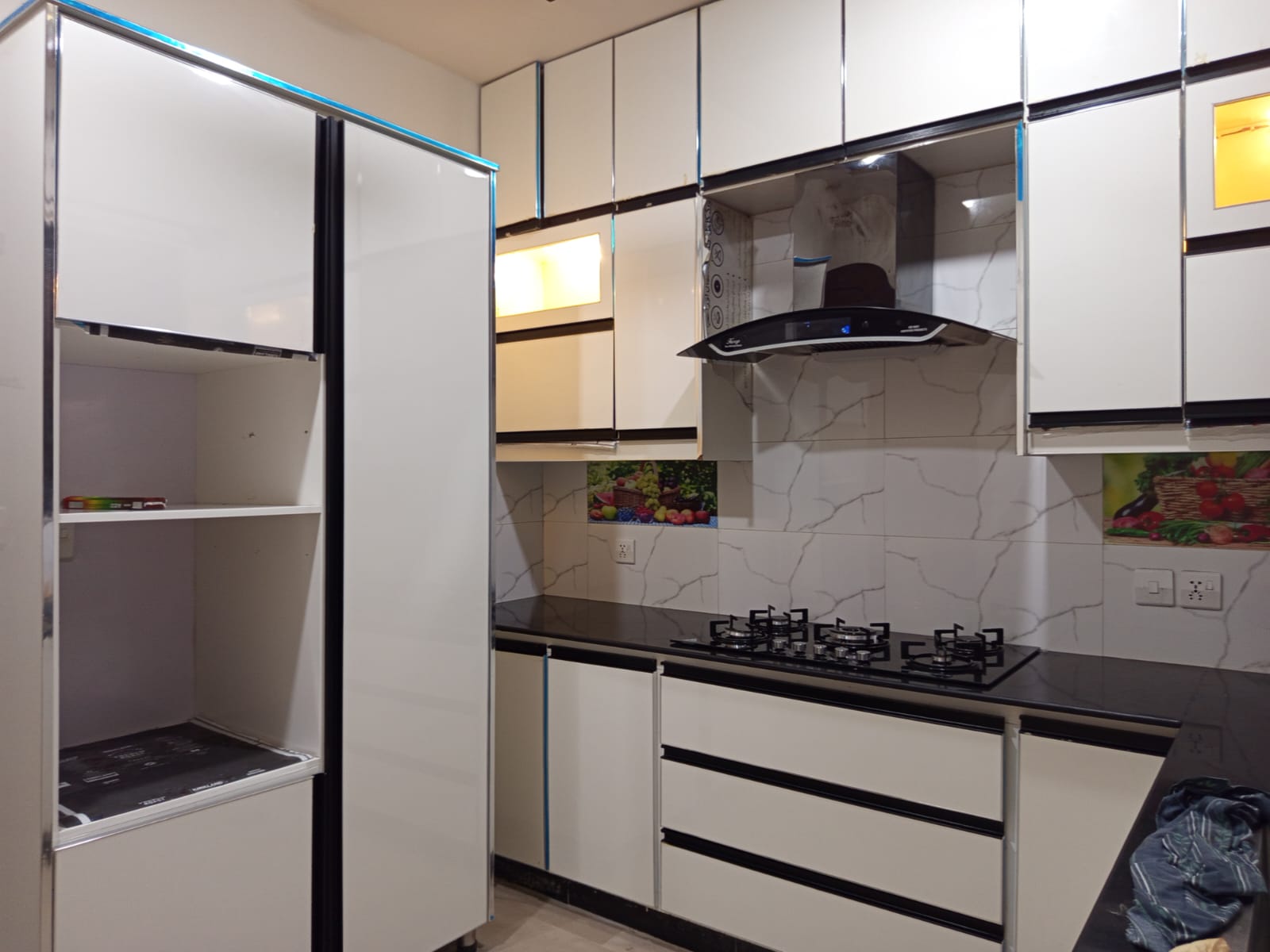 10 marla house available for rent