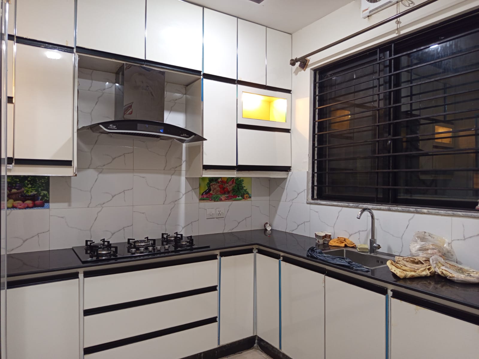 10 marla house available for rent