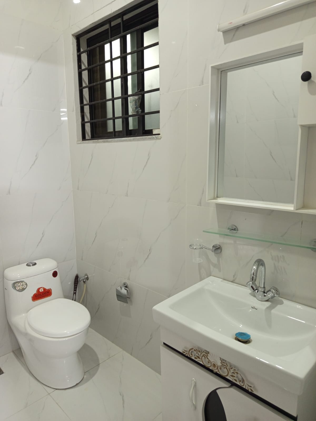 10 marla house available for rent