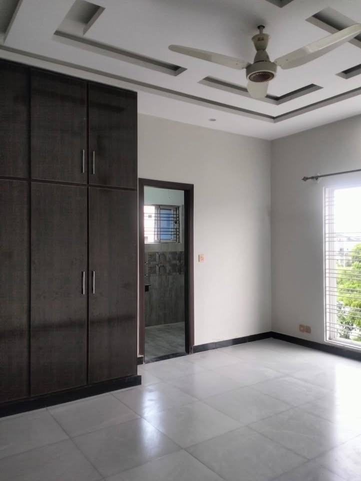 HOUSE FOR RENT  BAHRIA TOWN PHASE 8, RAWALPINDI