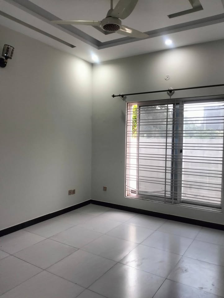 HOUSE FOR RENT  BAHRIA TOWN PHASE 8, RAWALPINDI