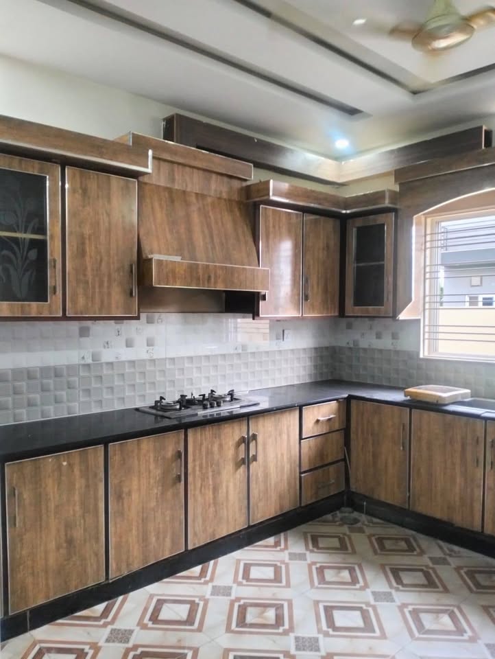 HOUSE FOR RENT  BAHRIA TOWN PHASE 8, RAWALPINDI