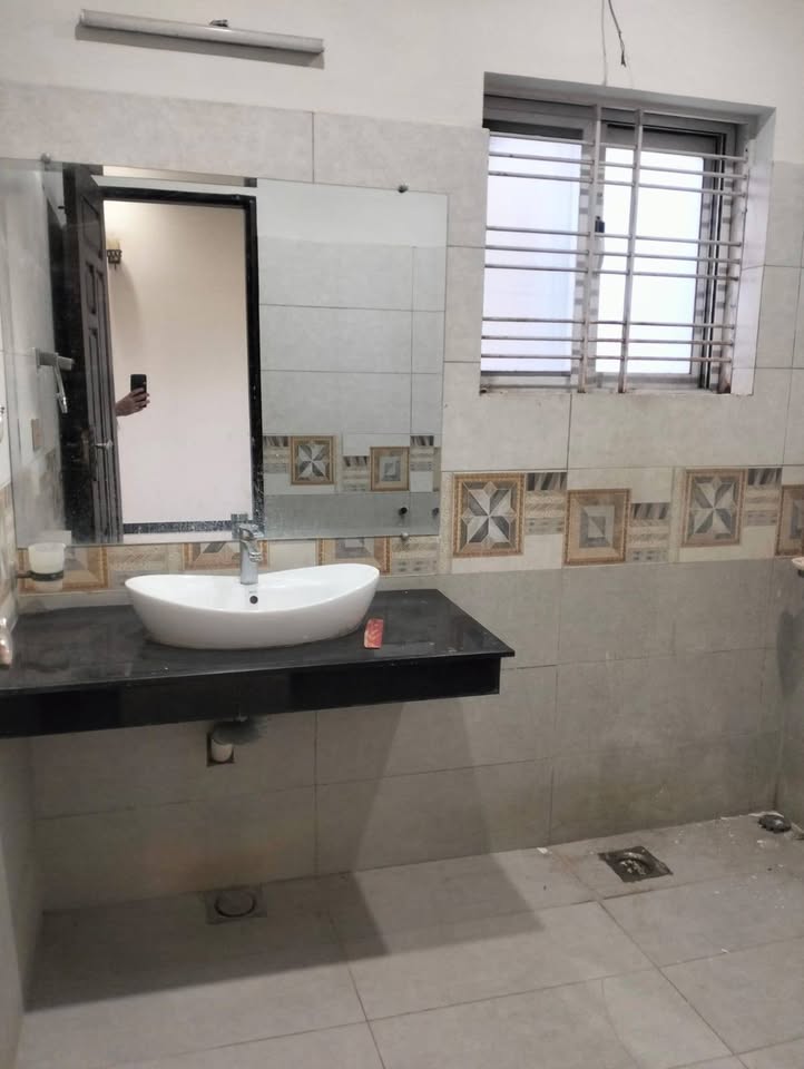 HOUSE FOR RENT  BAHRIA TOWN PHASE 8, RAWALPINDI