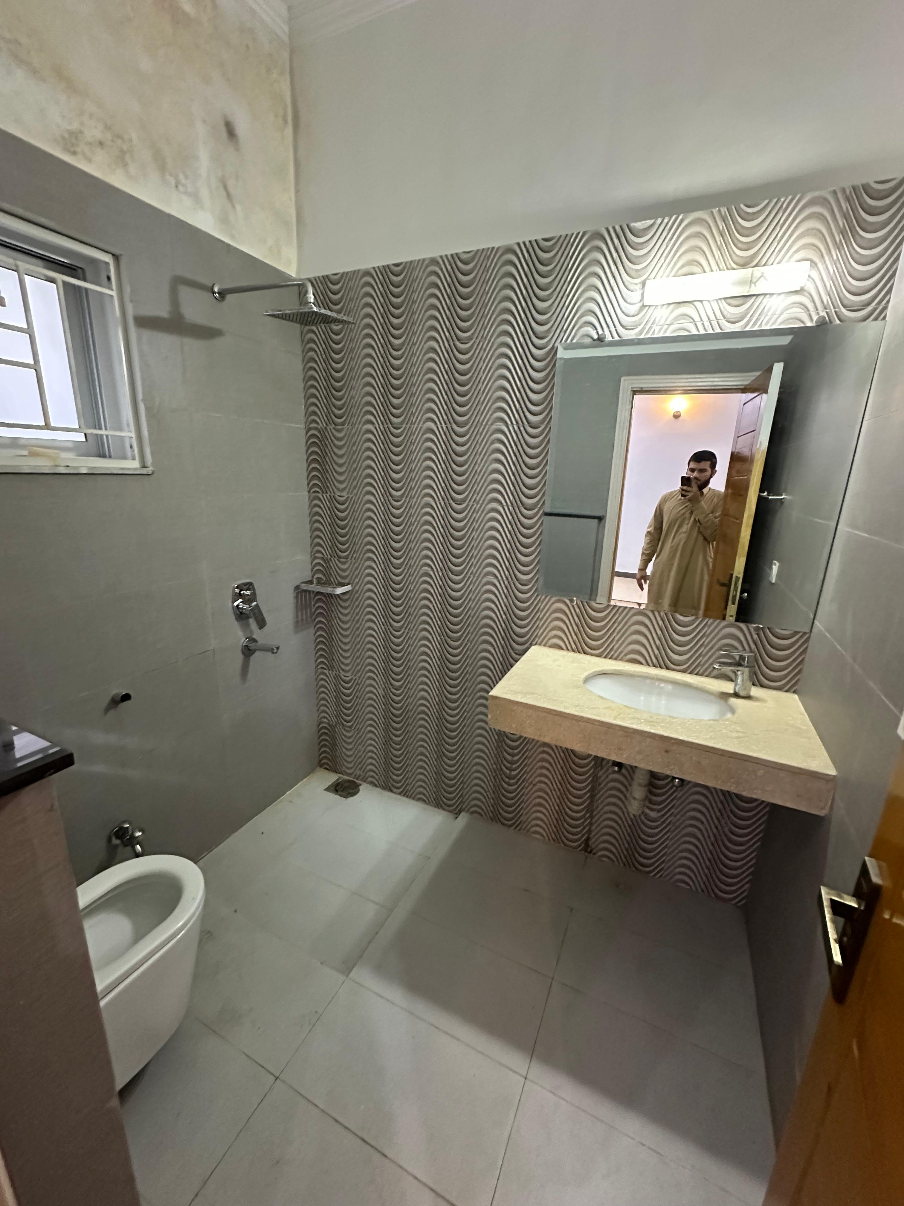 *Like A Brand New 10 Marla Double Story 🏘️ House Available For Rent*
