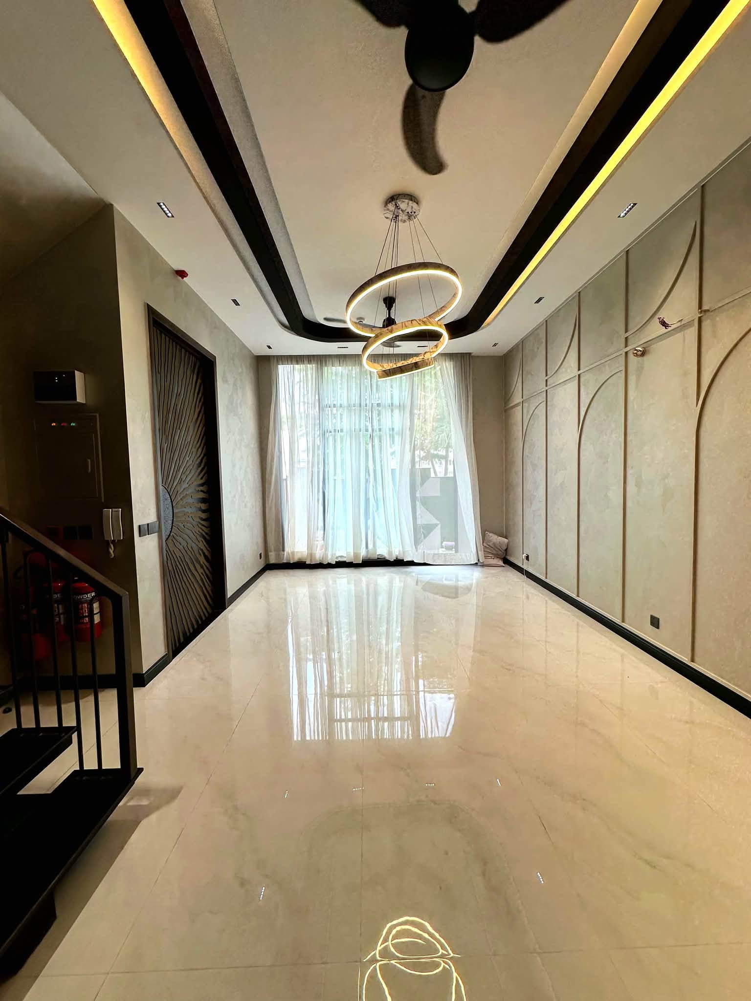5 Marla BRAND NEW Modern House | First Entry DHA 9 TOWN