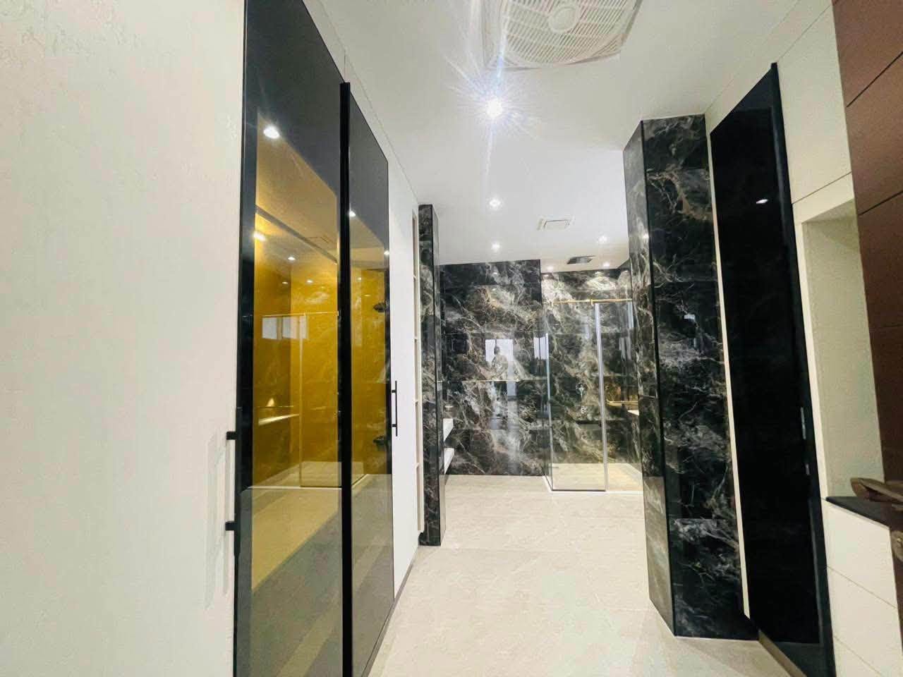 1 KANAL BRAND NEW SPANISH HOUSE  DHA PHASE  6 , Lahore
